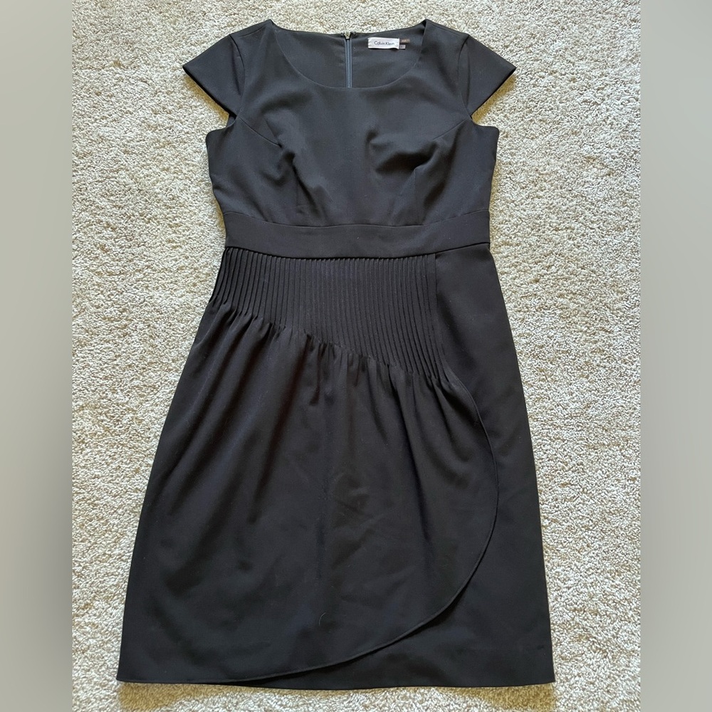 Calvin Klein Women's Black Sheath Dress Short Sleeve Size 8 Workwear Knee Length